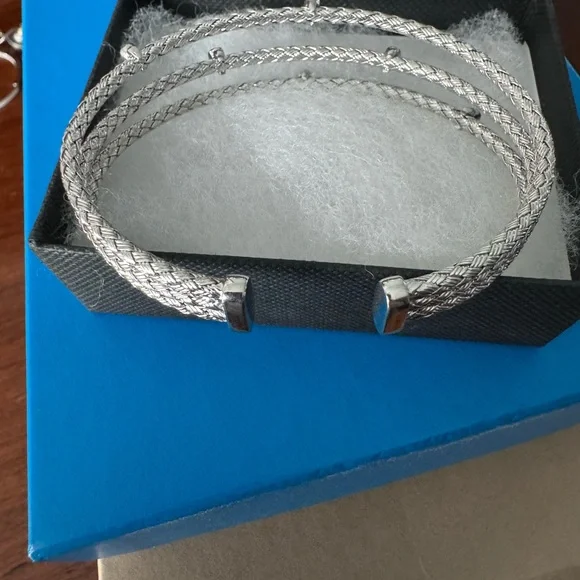 White gold Braided Women's Bracelet with small diamonds - Picture 3 of 3